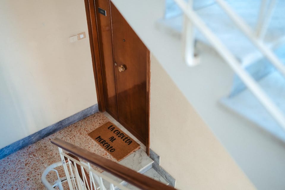 Facade/entrance, acessibility