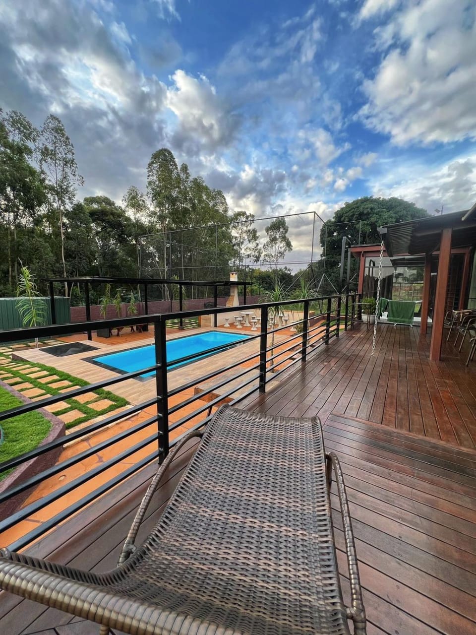 Casa Container Chalet in State of São Paulo