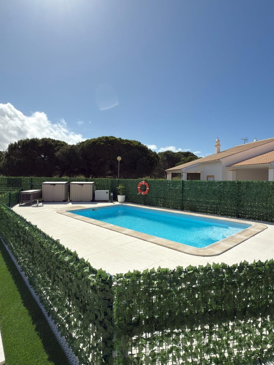 Swimming pool