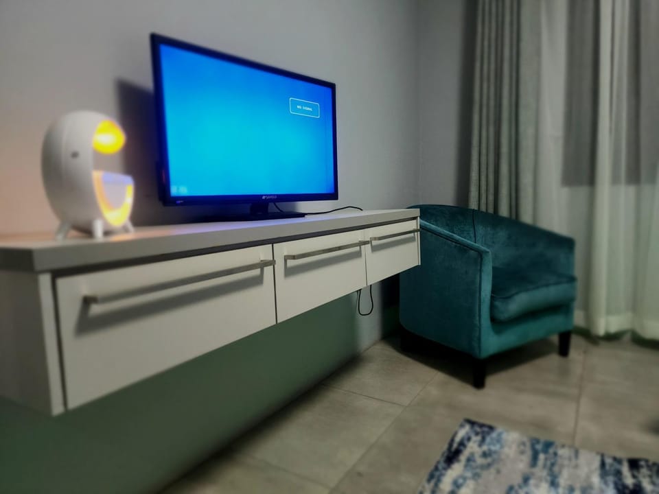 Home away from Home in La Mercy - near Durban 's King Shaka Airport House in KwaZulu-Natal