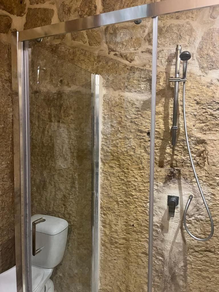 '19, Kenn L-Istorja' A remarkable 500 years old house of character House in Malta