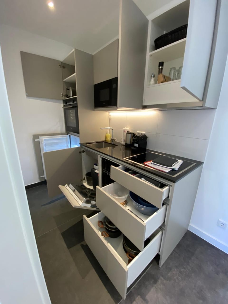 Kitchen or kitchenette