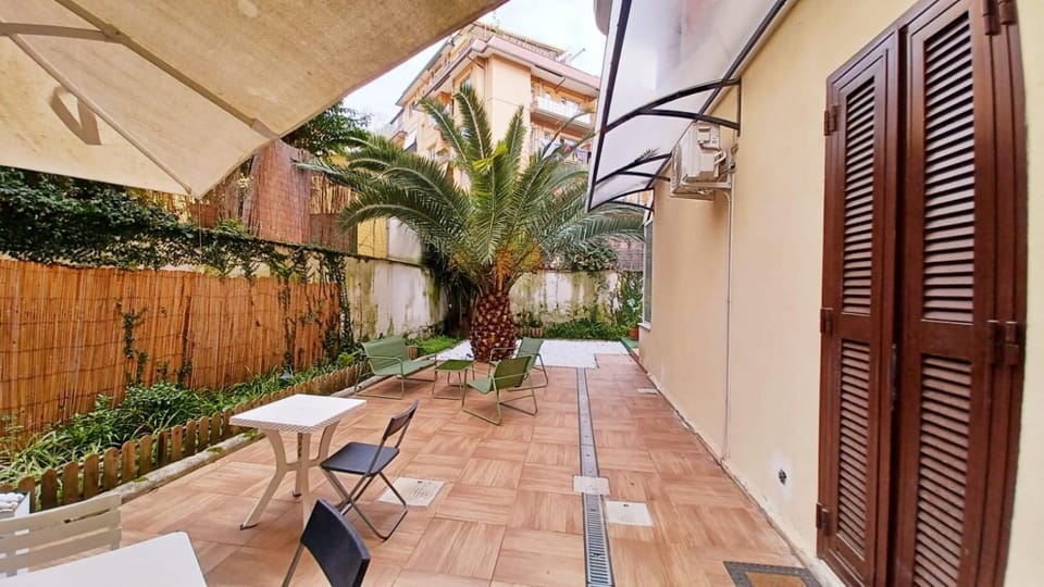 Property building, Patio, Garden