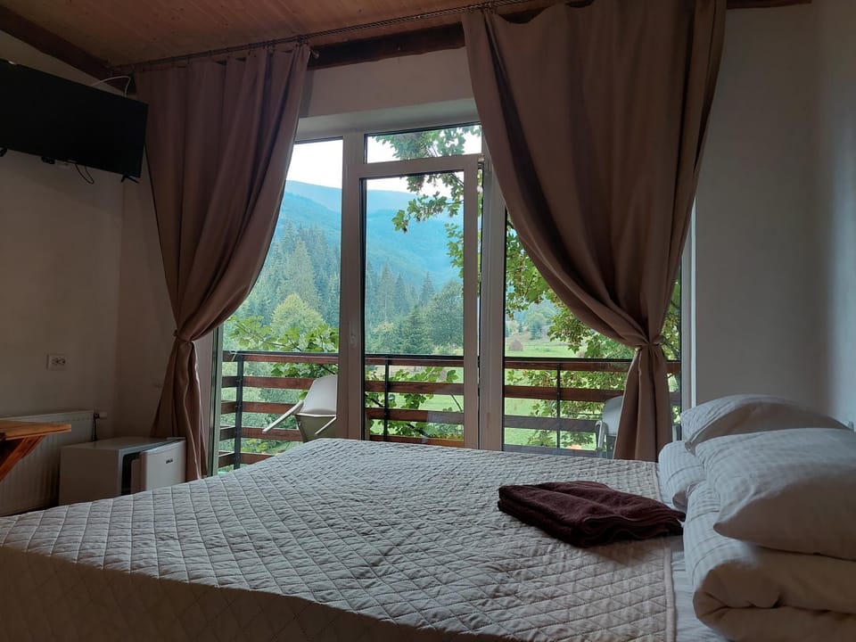 Під Горбком Bed and Breakfast in Ukraine