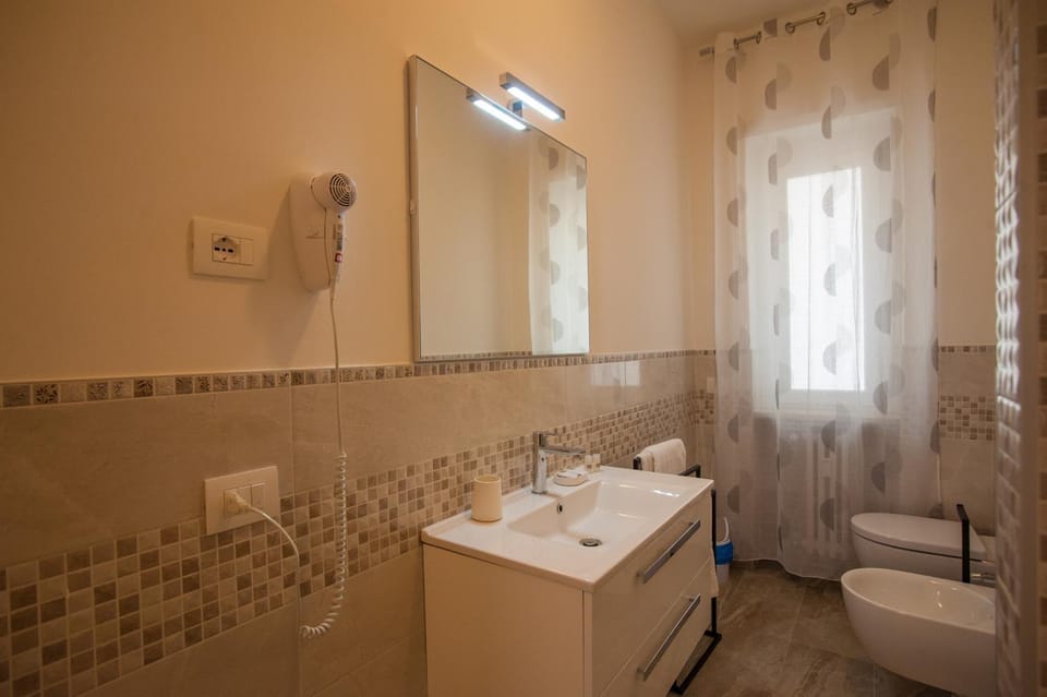 Shower, Toilet, Bathroom, bidet
