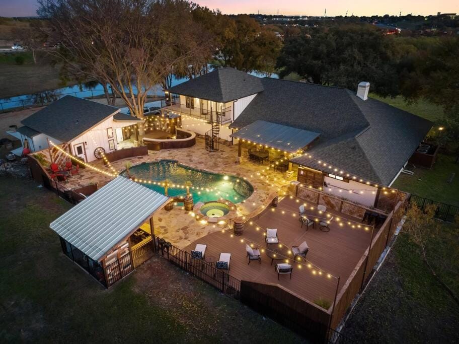 Natural landscape, Bird's eye view, Swimming pool