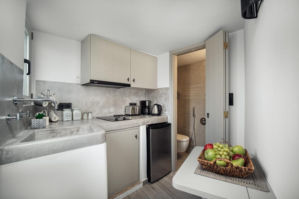 Kitchen or kitchenette, stove