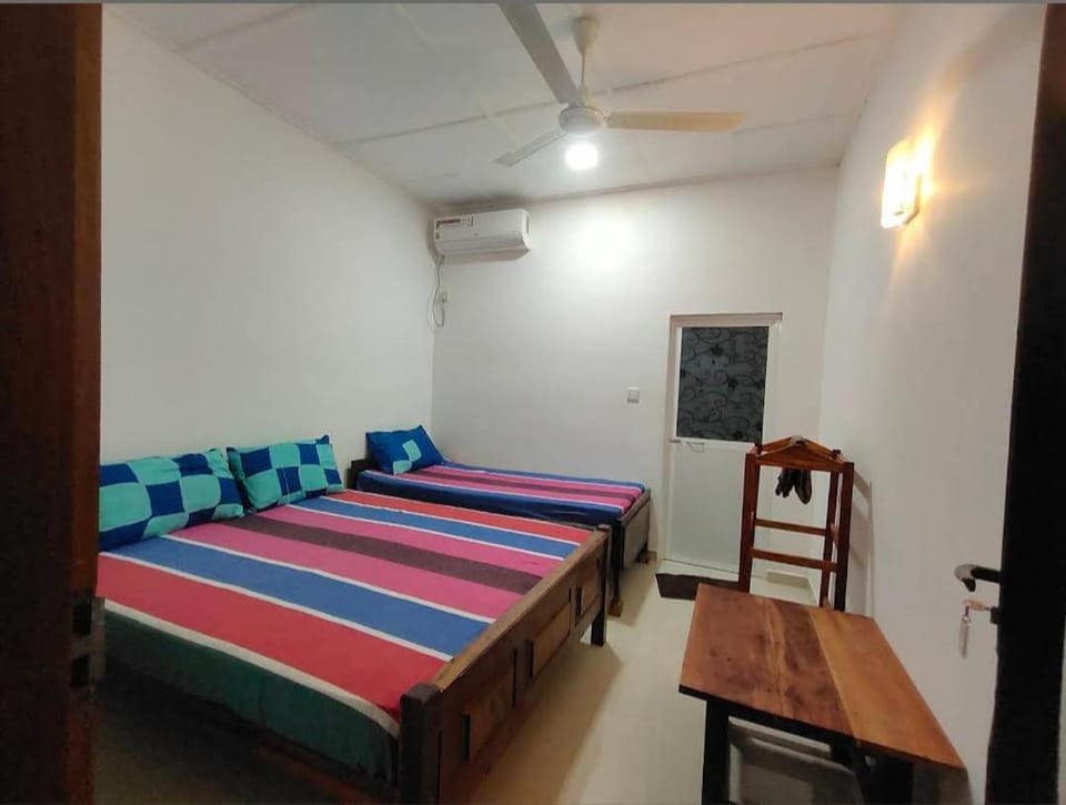 Dark waves villa Bed and Breakfast in Sri Lanka
