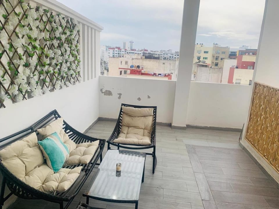Cosy 80 m2 with 2 balcony 5min Hassan 2 Apartment in Casablanca