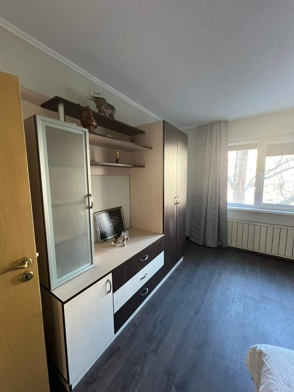 Bed, Photo of the whole room, wardrobe