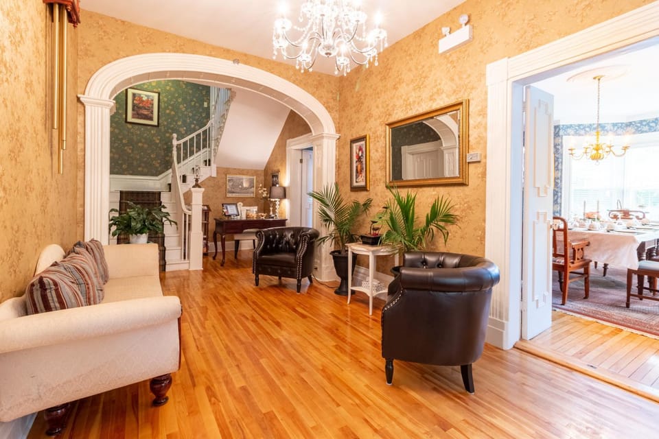 Lobby or reception, Internal: Not applicable to any particular room