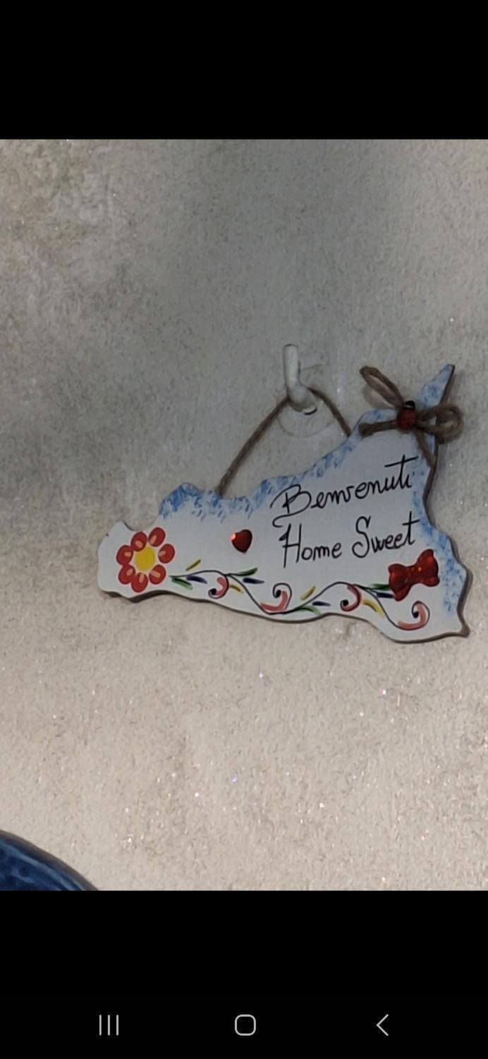 Decorative detail, Breakfast