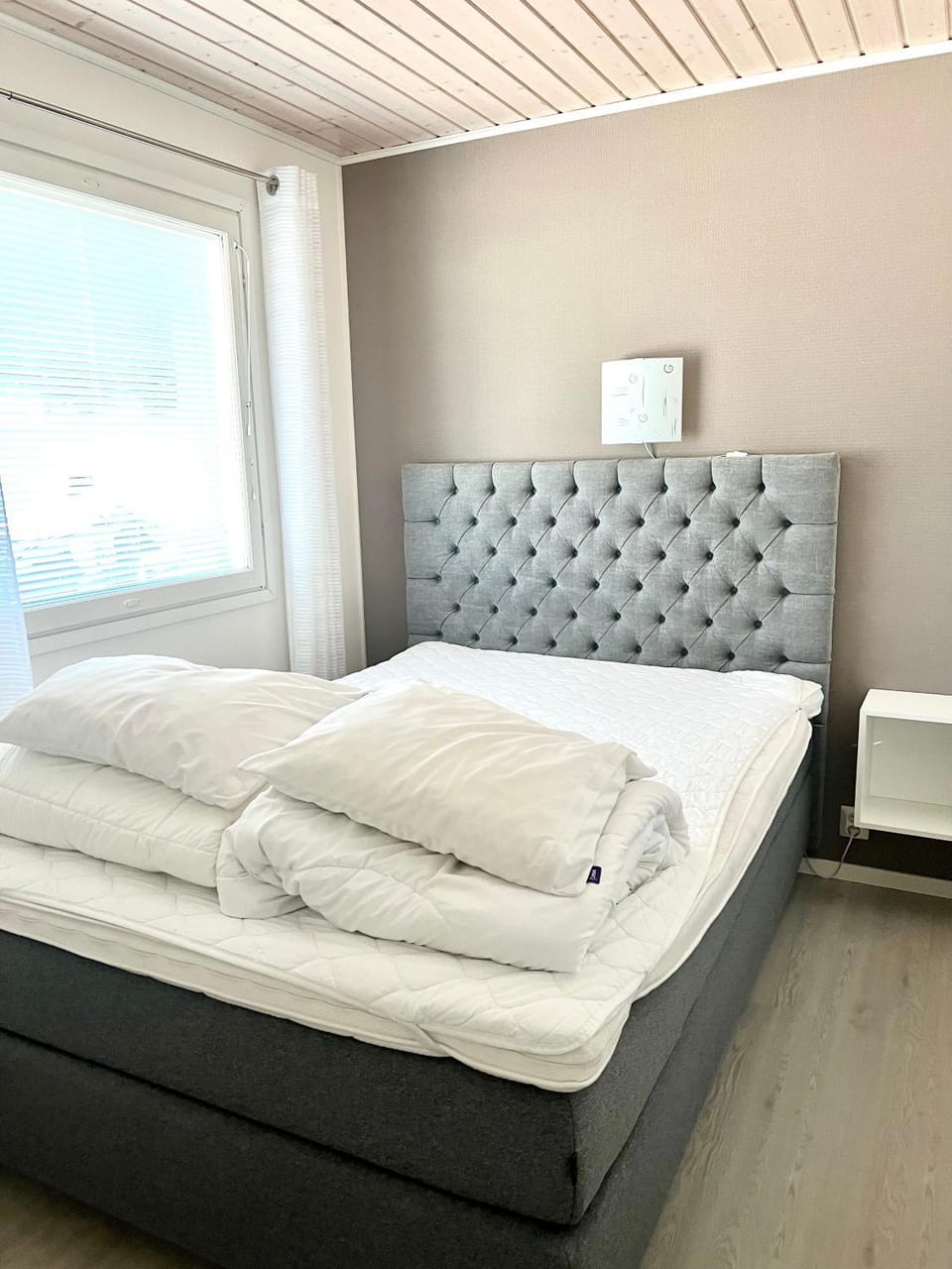 Kulta Villa, keskellä Vuokattia sisältyy Sauna, ilmainen Pysäköinti, Wi-Fi, 65smartTV, oma pieni piha alue, sopii perheille House in Finland