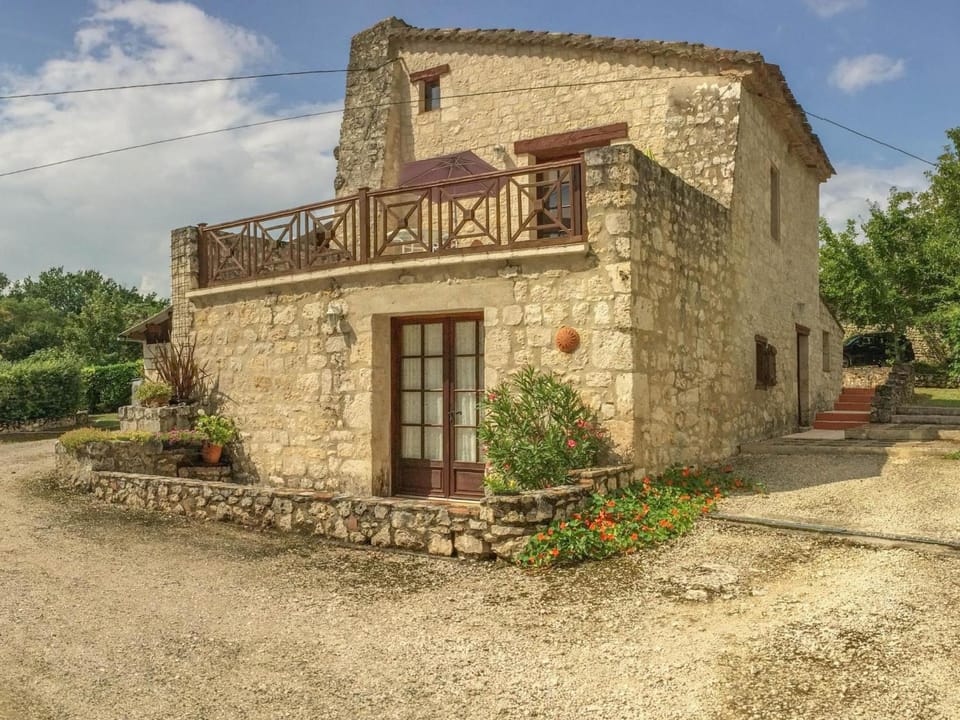 Property building, Summer