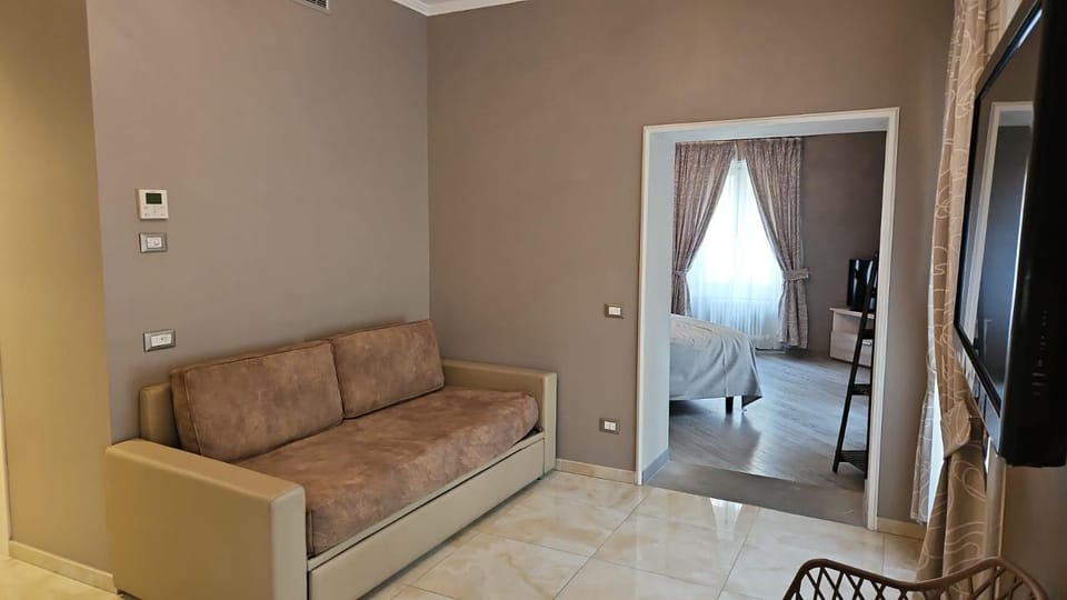 TV and multimedia, Seating area