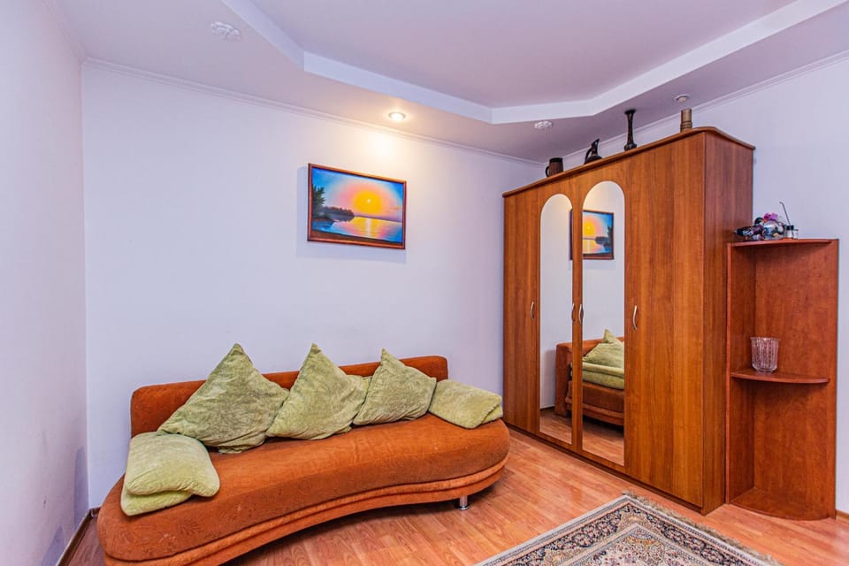 Золотой квдадрат №27 Apartment in Almaty