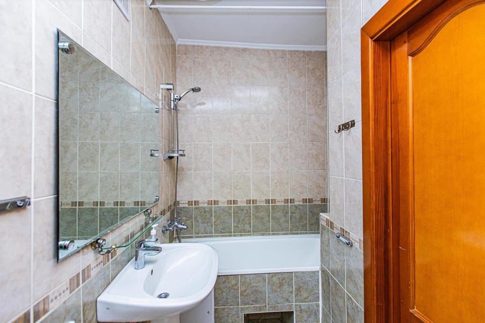 Золотой квдадрат №27 Apartment in Almaty