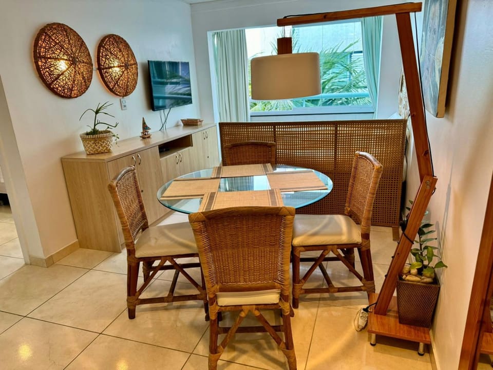 TV and multimedia, Living room, Dining area