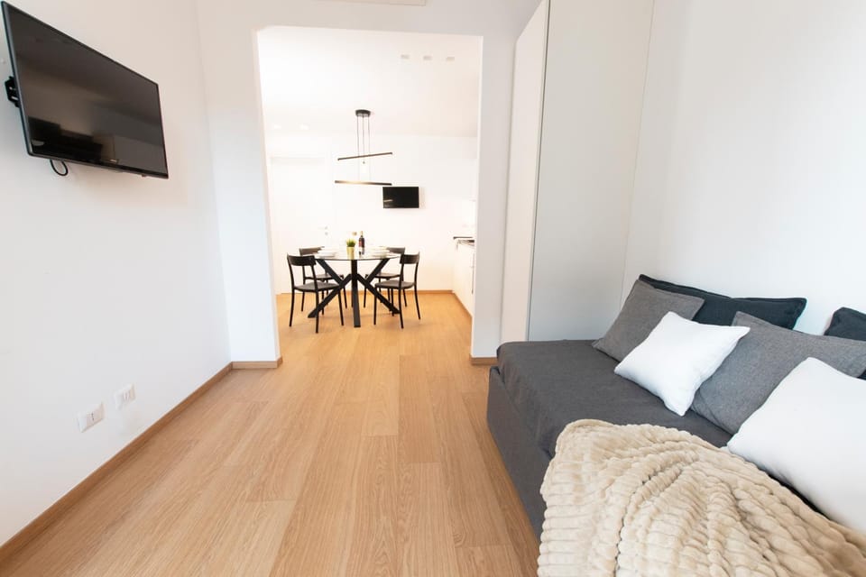 Communal lounge/ TV room, TV and multimedia, Living room
