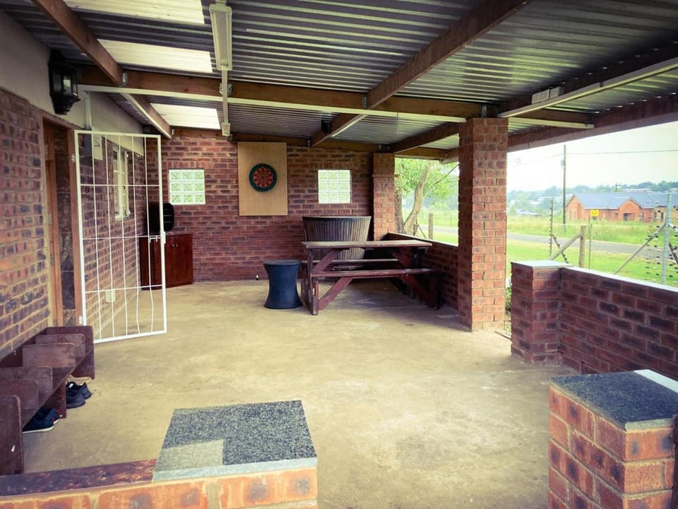 Property building, Darts, View (from property/room), Balcony/Terrace, Seating area
