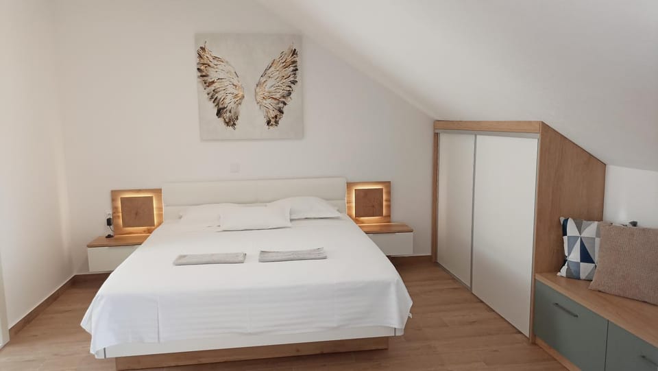 Bed, Bedroom, wardrobe