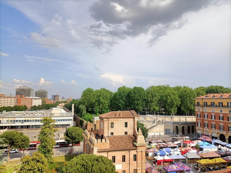 b&b Center Gallery Bed and Breakfast in Bologna