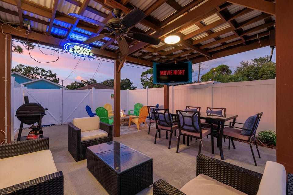 3BR - Beach & Trail - Bikes, Fire Pit, Mini-Golf House in St Petersburg