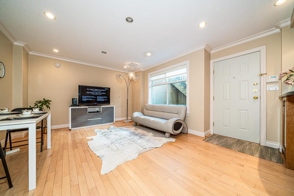 TV and multimedia, Living room, Photo of the whole room