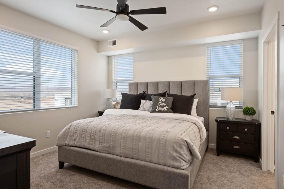Desert Disney condo Apartment in St George