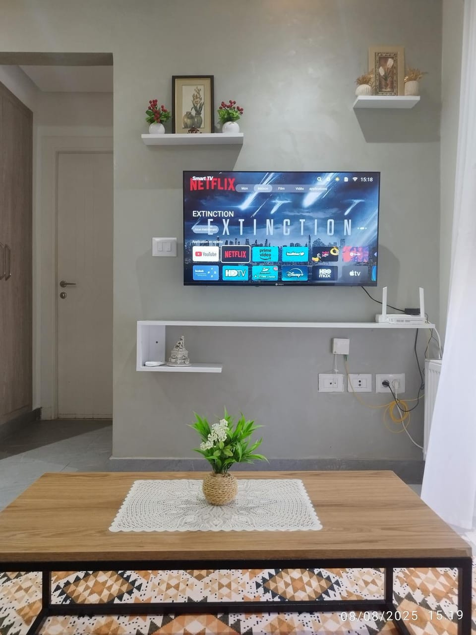 Communal lounge/ TV room, TV and multimedia, Living room