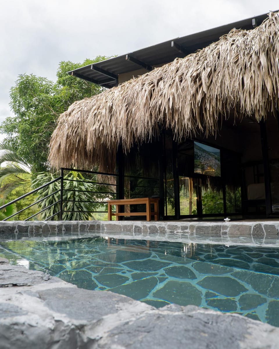 Jungla EcoLuxury Resort Hotel in Villeta