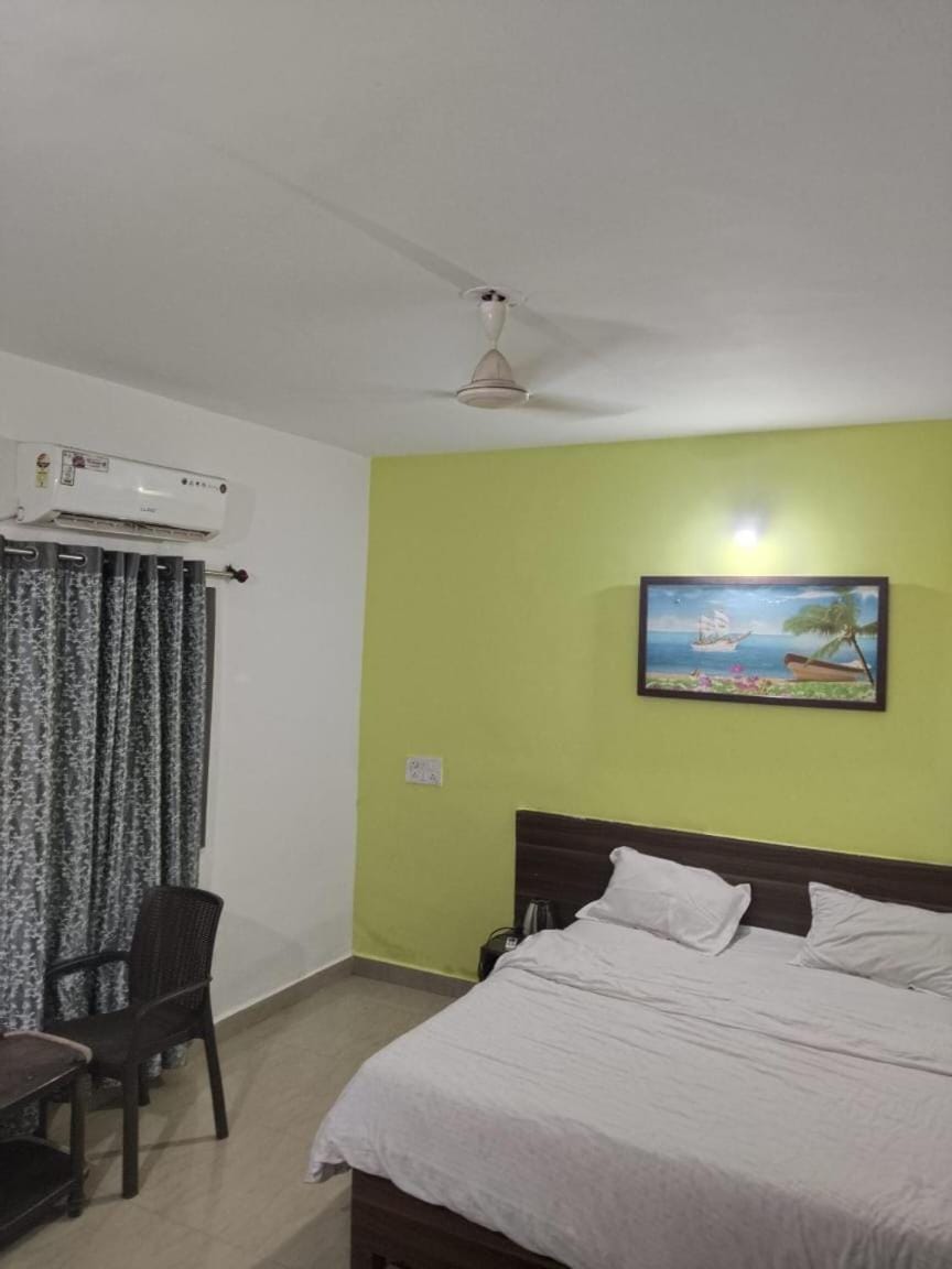 hotel ramdev Hotel in Mandrem