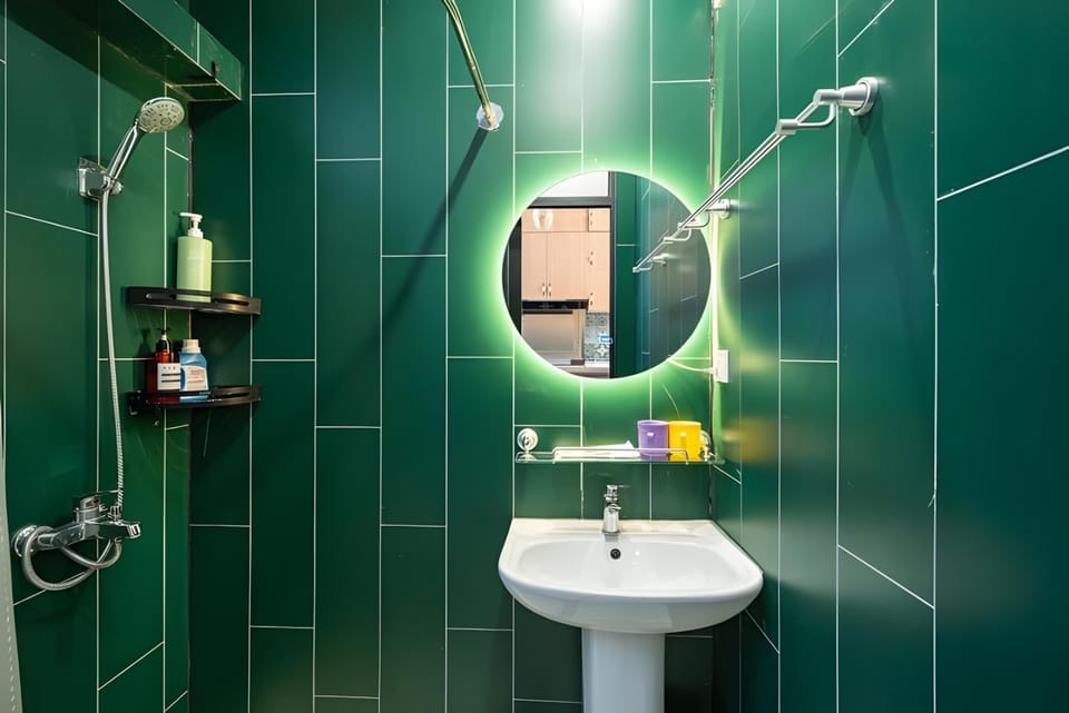 Shower, Bathroom