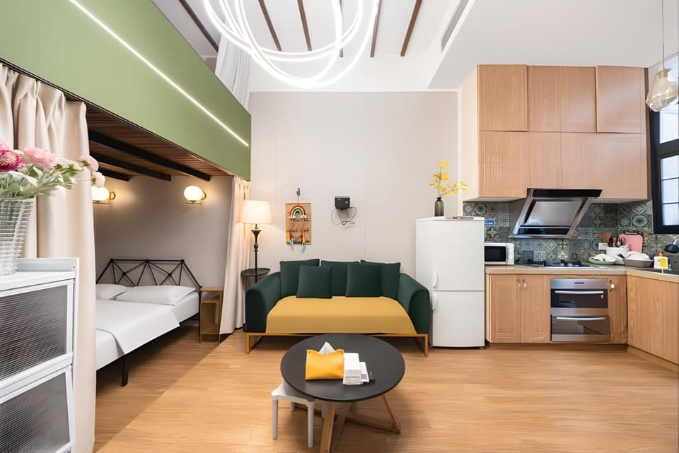 Kitchen or kitchenette, Photo of the whole room, Seating area