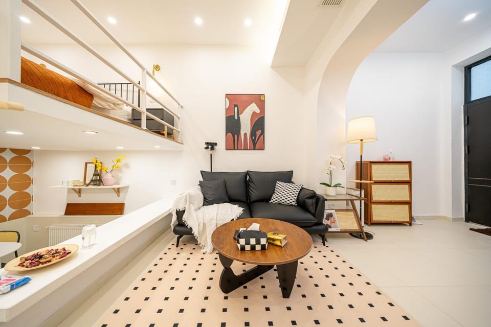 Living room, Seating area