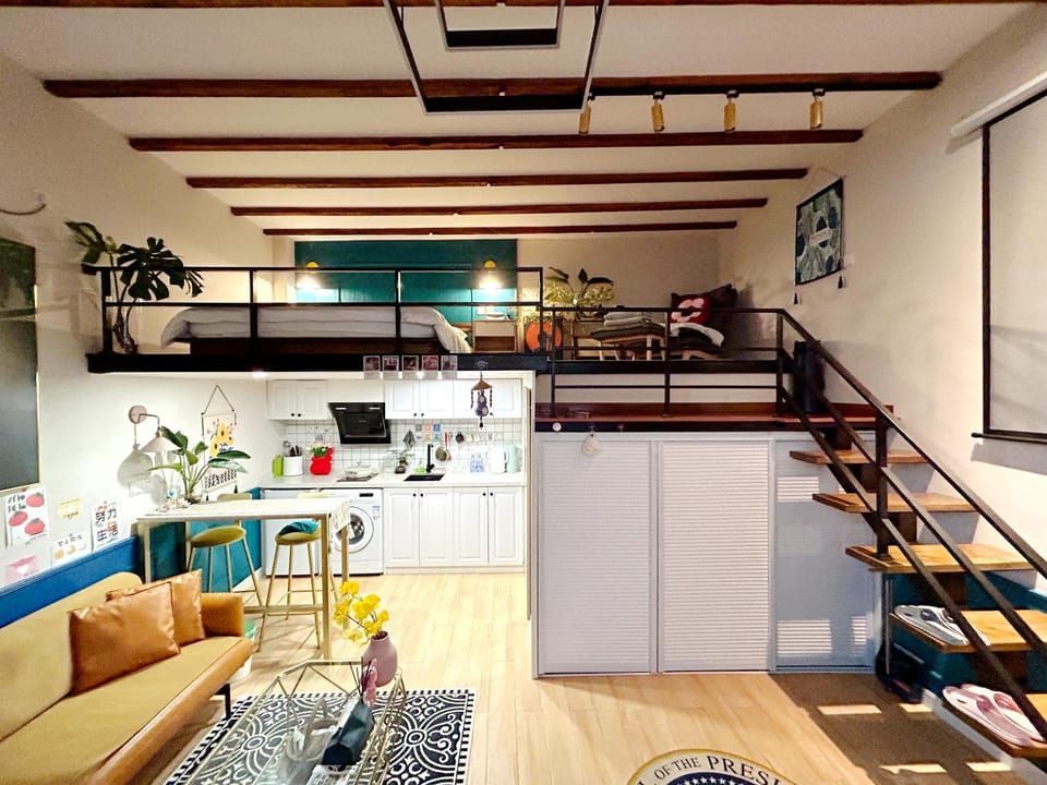 Kitchen or kitchenette, Living room, Dining area