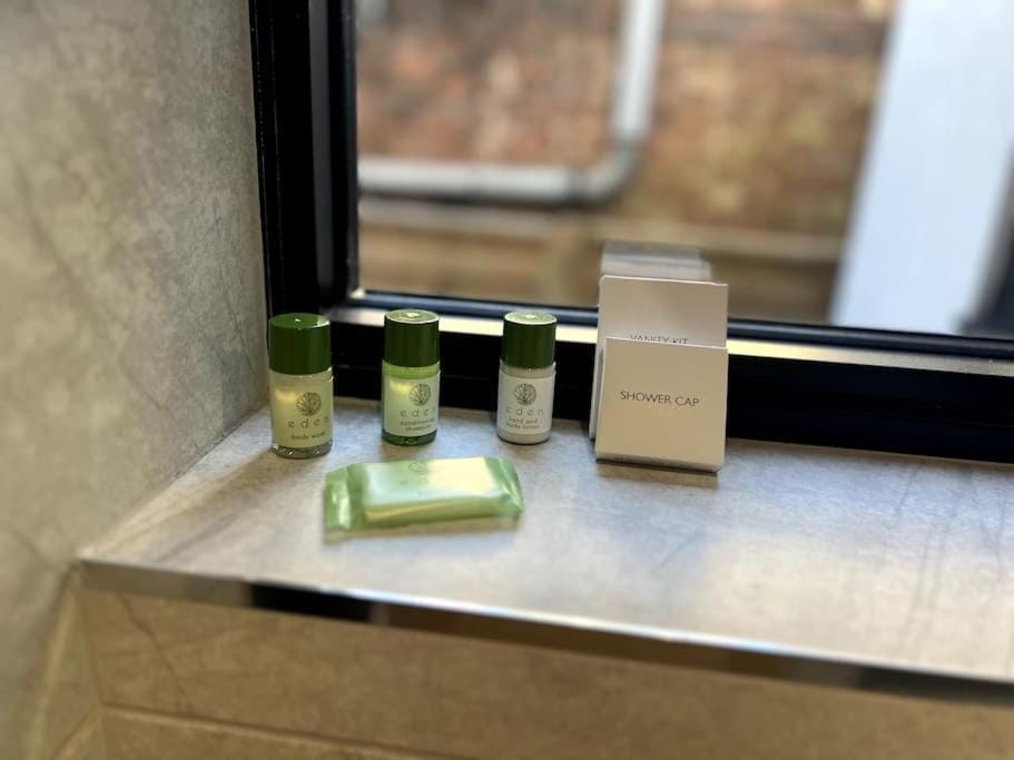 Modern Studio Apartment Near Glenfield Hospital Apartment in Leicester