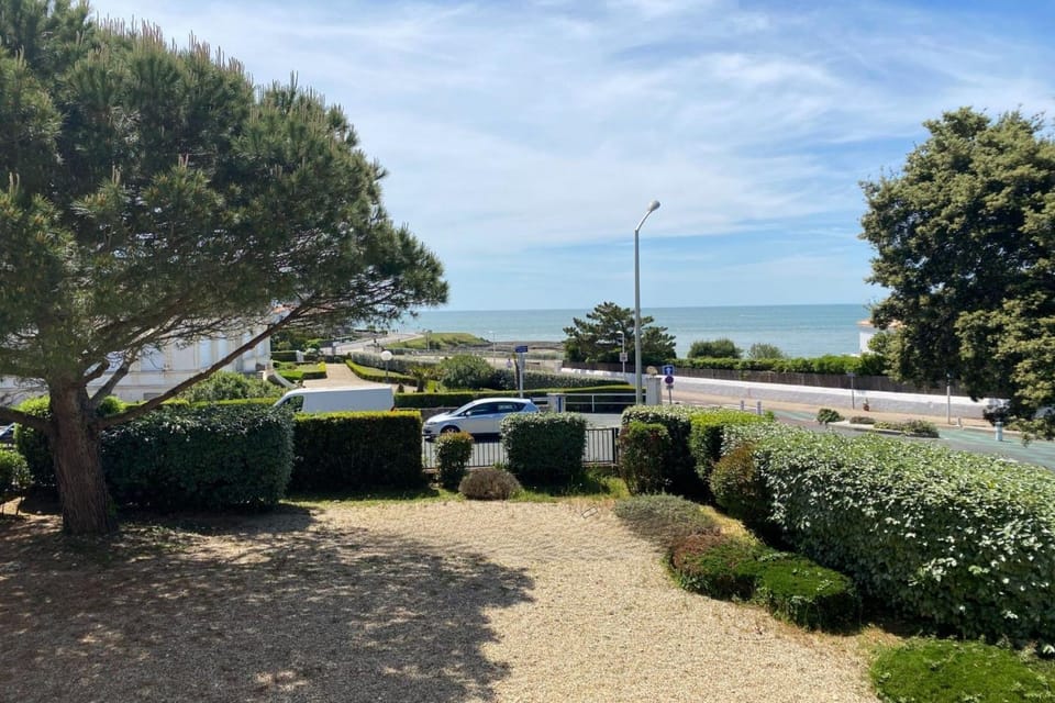 Natural landscape, Garden, Garden view, Sea view