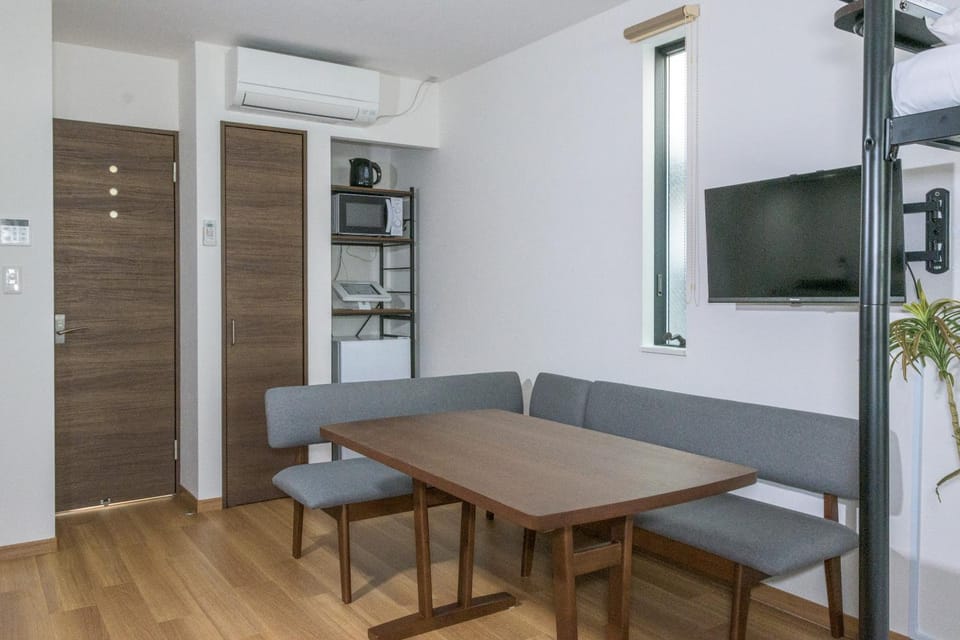 TV and multimedia, Seating area, Dining area, minibar, air conditioner