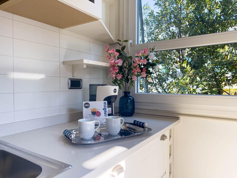 Coffee/tea facilities, Kitchen or kitchenette