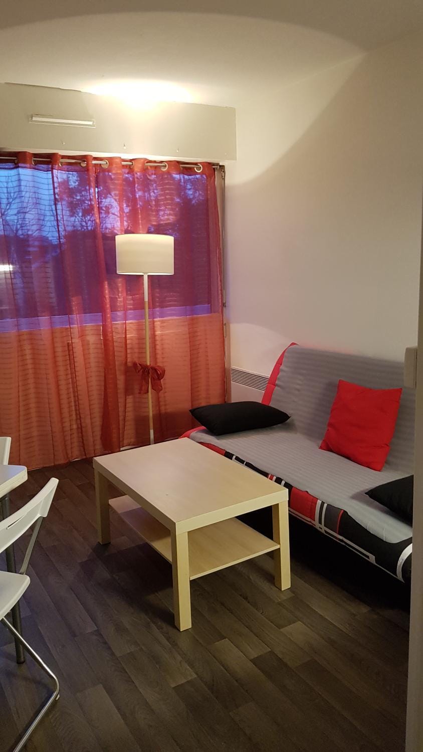 Agréable studio Bordeaux proche toutes commodités Apartment in Mérignac