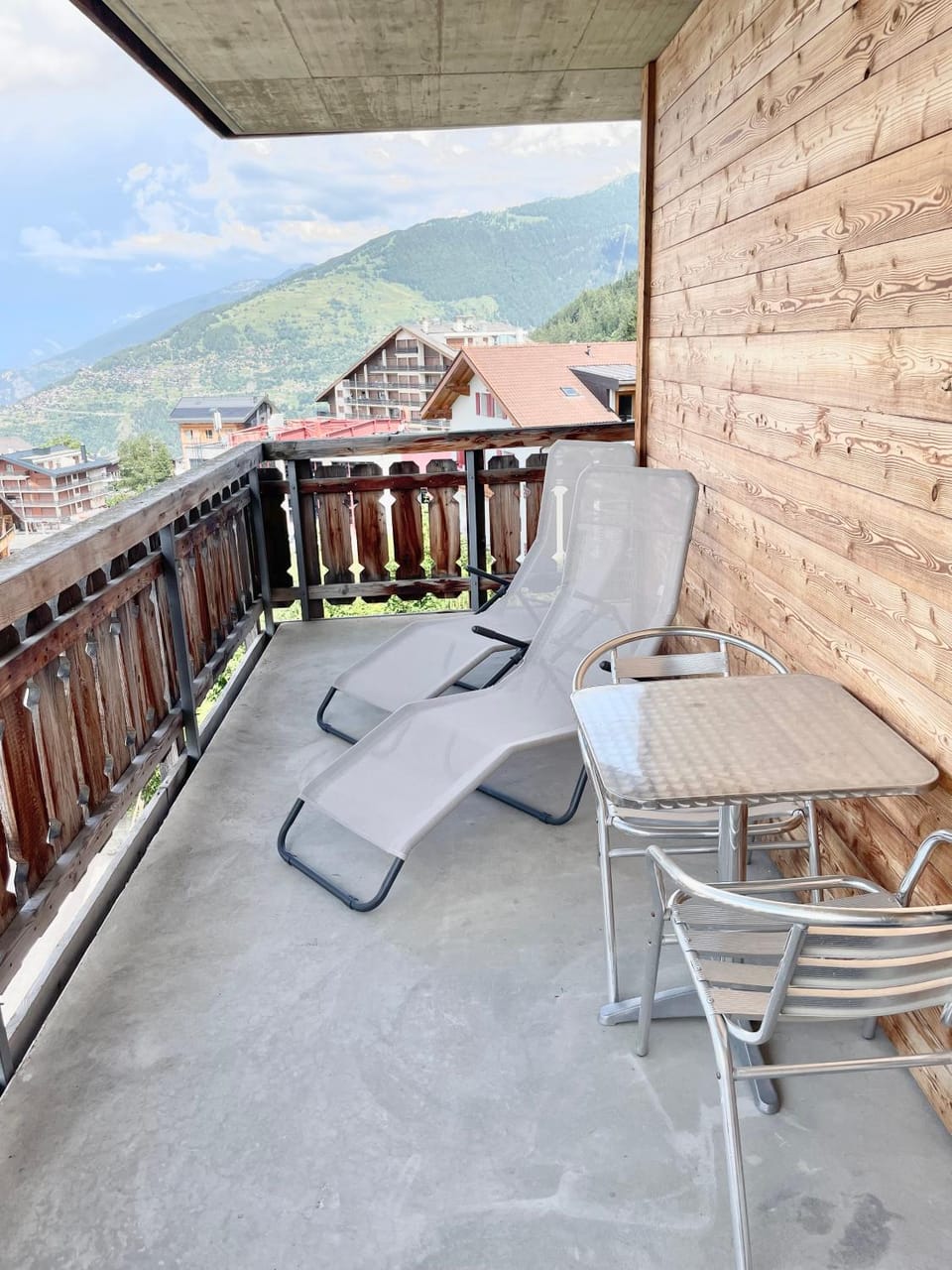 Appartamento Pracondu, ski-in ski-out, con vista sulle alpi Apartment in Nendaz