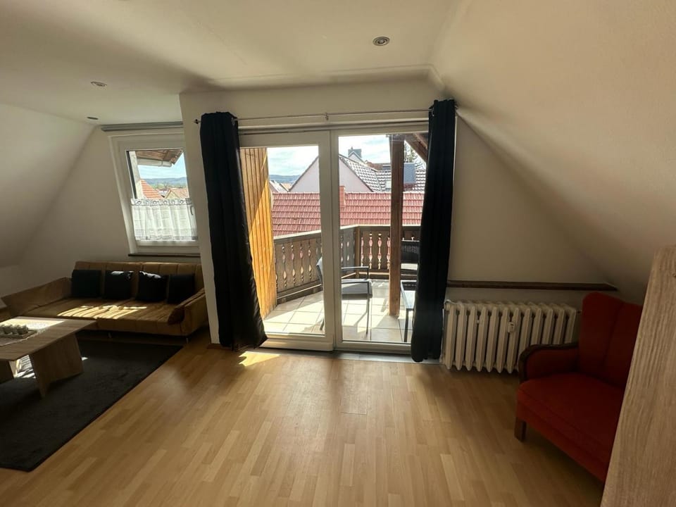 2,5 Raum Ferienwohnung möbliert Dachgeschoss Niederorschel Apartment in Thuringia, Germany