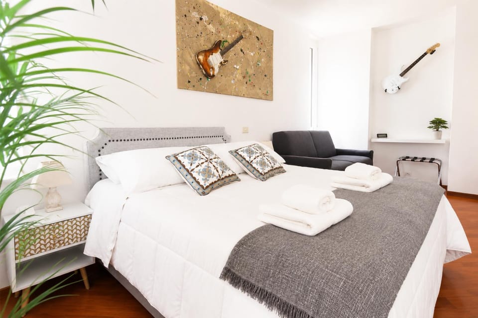 Bed, Photo of the whole room