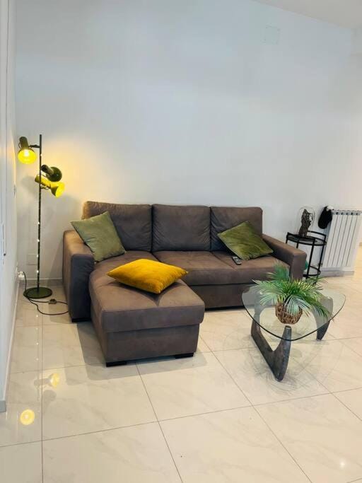 Rent House VIALE ITALIA 221 - Partenza battelli 5 Terre Apartment in La Spezia