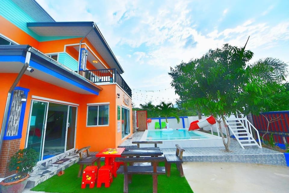Kapo Poolvilla chonburi พูลวิลล่ากาโป้ บางเสร่ ชลบุรี Villa in Chon Buri Changwat