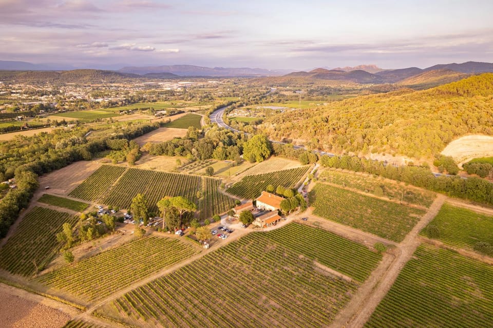 Neighbourhood, Natural landscape, Bird's eye view, Mountain view