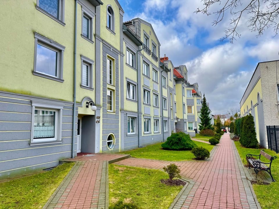 Property building, Day, Natural landscape