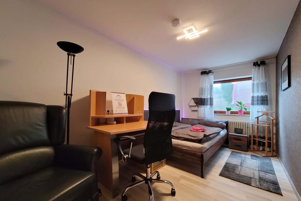 Bed, Seating area, Bedroom