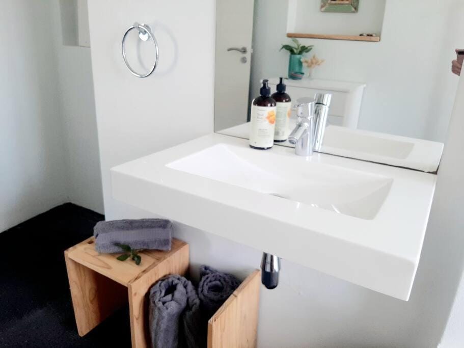 Little Lake Haven Apartment in Cape Town